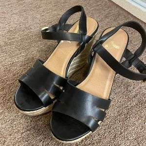 Black wedge heel